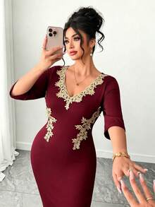Elenzga Đầm đen ôm dáng thanh lịch tối giản cổ chữ V dành cho nữ cỡ lớn, điểm xuyết hoa vàng, phù hợp cho mặc hàng ngày, hẹn hò, dự tiệc và tiệc chiêu đãi. - Màu Đỏ Sâu - Xem 5