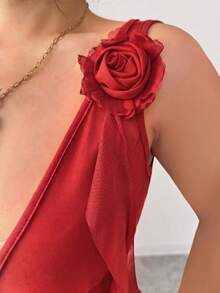 Nuevo vestido mini de primavera/verano para mujer, con diseño de malla y parches, elástico, con estampado floral 3D de unicolor, escote en V profundo, busto fruncido, cintura ceñida, abertura alta con volantes en el bajo, espalda descubierta, elegante y sexy para fiestas, vacaciones y citas - Rojo - Ver 2