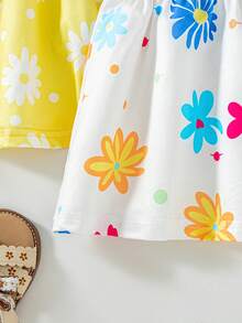 SHEIN Playful Pals 3件套女婴夏季新款碎花无袖吊带裙+纯色连衣裙，田园风，时尚可爱连衣裙 - 彩色 - 查看 3
