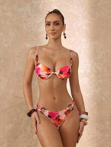 Lumalex Bộ bikini 2 mảnh in họa tiết hoa, dây mảnh, hở lưng, đính hạt cườm, quần bơi có đai cài eo, kiểu dáng thời trang, gợi cảm dành cho nữ, thích hợp đi biển, hồ bơi hoặc các hoạt động thể thao dưới nước. - Nhiều màu - Xem 12