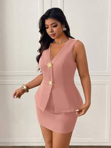 Femmeverse Plus Size Women Solid Color Metal Single-Breasted Top And Mini Skirt Casual Vacation Set - Pink - View 5