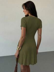 Aloruh Women's Elegant Commuter Minimalist Beige Knit A-Line Dress - Army Green - View 2