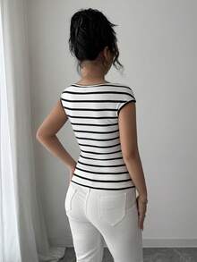 Upgrade Version French Minimalist Fitted Striped Knit Short Sleeve T-Shirt, Unique Design, Versatile, Spring/Summer New Arrival - Black and White - View 2