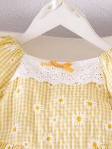 SHEIN Elladie kids 1件装 女童夏季新款露肩泡泡袖松紧腰荷叶边领蝴蝶结A字格纹碎花连衣裙，可爱甜美公主风 - 黃色 - 查看 7