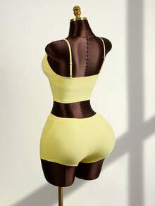 Zestiva Bộ bikini nữ mùa hè in họa tiết trái cây nhiệt đới màu vàng gồm áo hai dây và quần short. - Màu vàng - Xem 2