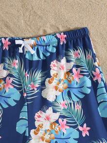 SHEIN 青少年男孩度假休闲龟叶花卉印花泳装 - 彩色 - 查看 4