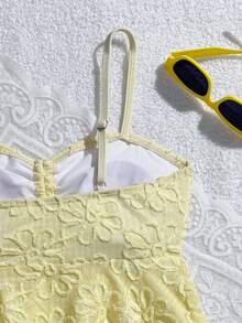 SHEIN Bộ 2 món bikini dệt kim họa tiết hoa hướng dương màu trơn dành cho thiếu nữ, đồ bơi màu vàng, đồ bơi màu vàng chanh, đồ bơi màu vàng chanh cho thiếu nữ, đồ bơi cho bé gái, đồ bơi màu vàng chanh cho bé gái, đồ bơi màu vàng cho bé gái, đồ bơi màu vàng cho thiếu nữ, đồ bơi màu vàng cho bé gái, bộ đồ bơi màu vàng, đồ bơi viền bèo nhún, quần áo bơi mùa hè cho bé gái. - Màu vàng - Xem 4
