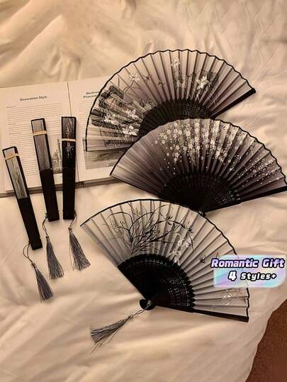 SHEIN Chinese Style Folding Hand Fan Portable Mini Black Fan For Dance Summer Cooling Beach Travel,Valentine's Day,Brazilian Valentine's Day,Brazil Valentine's Day,June 12 Valentine's Day,Saint John's Day, June Festivals,Love Gifts,Couple Gifts,Romantic Gifts,Anniversary Gifts,Gift For Boyfriend,Girlfriend,Present,Jewelry,Brazilian June Festival,June Celebration,Saint John Festival,Saint Peter's Feast,Saint Anthony's Day,Brazil June Celebrations