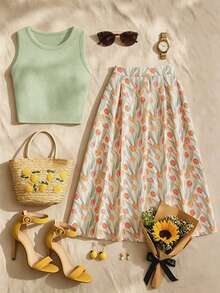 GlowEve Bộ trang phục đi biển cho nữ gồm áo croptop không tay màu xanh nhạt có gân và chân váy midi chữ A cạp cao in họa tiết hoa tulip, kiểu dáng thanh lịch thường ngày. - Nhiều màu - Xem 3