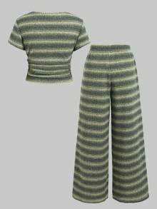 SHEIN Bộ đồ hai mảnh cho bé gái tuổi teen, áo thun và quần kẻ sọc xanh lá cây, thoải mái và tối giản, thích hợp mặc mùa hè. - màu xanh lá - Xem 3
