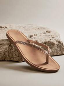 SHUZIA Sandal đế bằng quai ngang đính đá tối giản dành cho nữ. - Rượu sâm banh - Xem 1