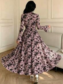 Modelyn Vestido de mujer con mangas acampanadas, cintura ceñida, estampado floral retro francés elegante de loto rosa en malla abotonada - Rosa vieja - Ver 3