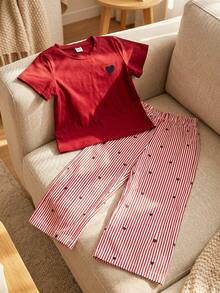 SHEIN Elladie kids 2件組少女夏季套裝，短袖T恤搭配條紋直筒長褲，親子款休閒馬匹印花不對稱下擺服飾 - 紅色 - 查看 6