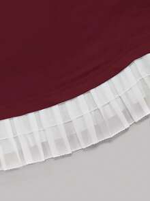 Resyla Women's Floral Decor Round Neck Short Sleeve Top, Summer - Burgundy - View 5