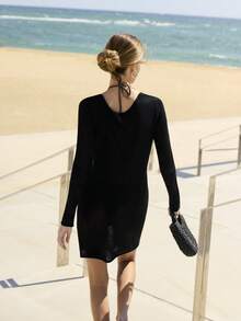 Nöista Dieses schwarze gestrickte Langarmkleid hat eine halbtransparente Textur für den Strandbereich, mit Rundhalsausschnitt und Länge bis zur Mitte des Oberschenkels. Perfekt für den Strandbereich, Sommer, Pool-Party, Abendausgang, Tragen mit Bikini darunter, Sommerfestival, Boho-Stil, Damenmode. - Schwarz - Übersicht 2
