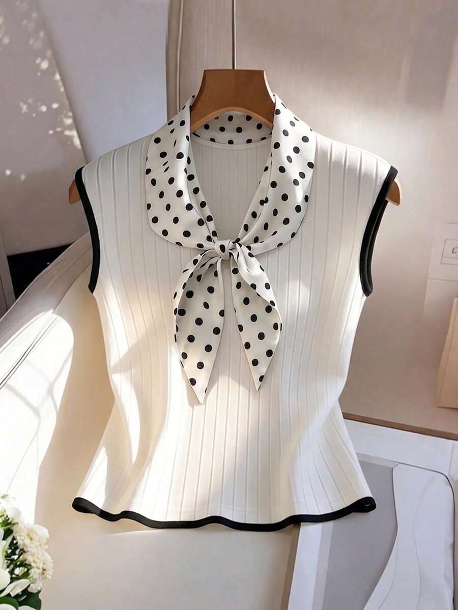 GlowEve Áo thun nữ cổ chấm bi phối màu - Trang phục mùa hè, trang phục đi nghỉ mát, trang phục đi biển. - trắng - Xem 1