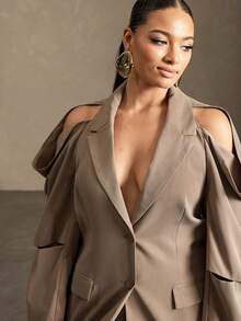 Vixey Áo blazer tay dài cổ bẻ xếp ly hở vai - Màu Khaki - Xem 5