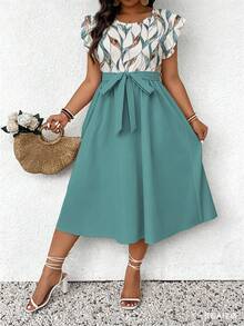 SHEIN Frenchy Đầm ngắn tay cổ tròn thanh lịch dành cho nữ cỡ lớn, màu xanh ngọc lam, họa tiết lá trừu tượng, kiểu dáng nghỉ dưỡng ngày lễ Mẹ, thích hợp cho kỳ nghỉ hè. - Màu xanh ngọc - Xem 5