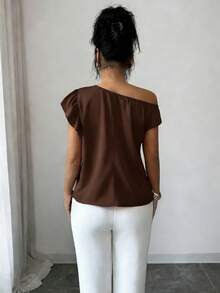 SHEIN Blusa elegante y sexy con hombro descubierto asimétrico, con volantes - Marrón - Ver 2