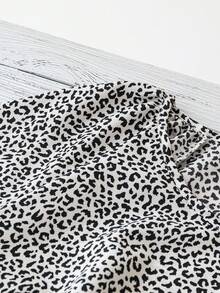 Linhara Camisa de manga corta con cuello redondo y estampado minimalista para tallas grandes - Albaricoque - Ver 3