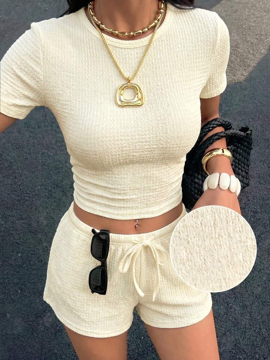 SHEIN EZwear Bộ đồ mặc nhà thoải mái dành cho nữ màu mơ, kiểu dáng tối giản, cổ tròn, tay ngắn gồm áo thun và quần short cạp chun. - Màu be - Xem 1