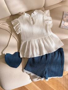SHEIN 2pcs/Set Girls' Summer Bow Decor Ruffle Hem Cap Sleeve Top And Elastic Waist Ruffle Hem Shorts Set & Bow Heart Crossbody Bag - Apricot - View 2