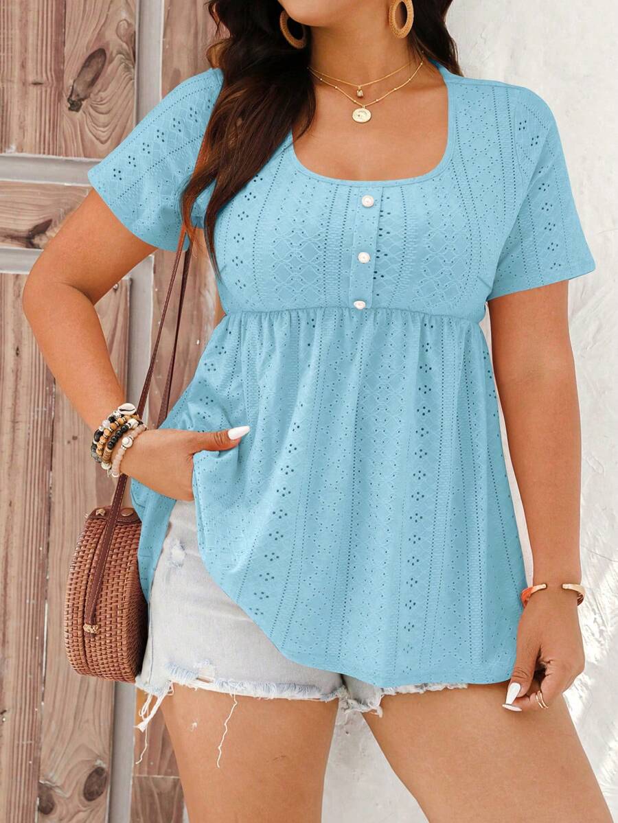 EMERY ROSE Plus Size Solid Color Minimalist Short Sleeve T-Shirt - Baby Blue - View 1