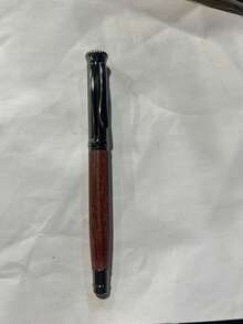 1 Bút bi gỗ Wenge màu xám, bút bi mực nước, bút viết văn phòng, bút ký tên cho nam nữ, quà tặng kèm mực có thể thay thế, chất liệu gỗ cao cấp, viết trơn tru. - Nhiều loại - Xem 8