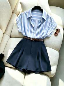GlowEve CURVE Camisa casual de mujer de talla grande de manga corta con rayas y abotonadura sencilla - Azul y blanco - Ver 1