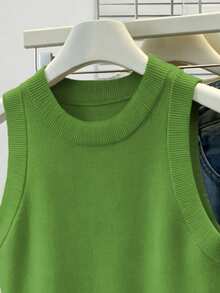 SHEIN Women's Solid Color Minimalist Sleeveless Knit Tank Top, Everyday Wear - Green - View 4