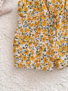 SHEIN 新生女宝宝可爱夏季碎花连体衣 - 芥末黃 - 查看 5