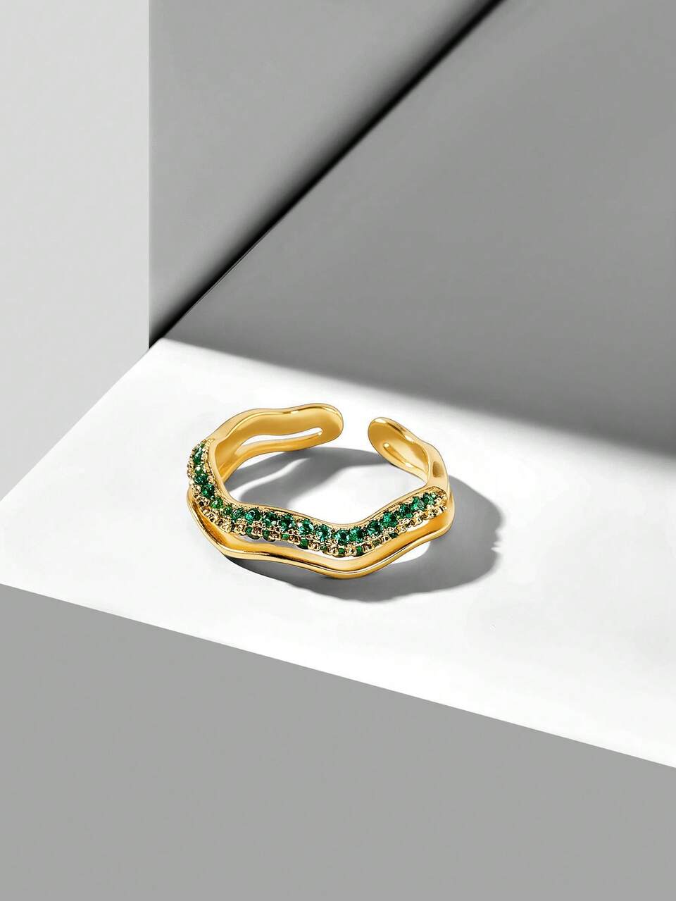 18K GOLD PLATED DOUBLE RING GREEN ZIRCONIUM SET SIMPLE RING