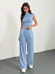 SHEIN Tall 2件組女款夏季休閒居家服 淺藍色純色立領百褶上衣與長褲套裝，舒適運動服兩件套，適合高個女性 - 淺藍色 - 查看 2