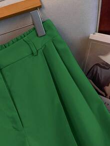 GlowEve CURVE Plus Size Women's Solid Color Short Sleeve Single-Breasted Shirt And Pants Casual 2-Piece Set - Green - View 5
