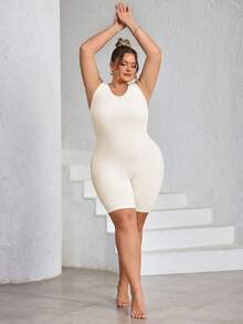 SHEIN CURVE+ 大码女士无缝塑身衣，胸部和臀部提拉 - 腹部、腰部和大腿塑形连体衣，曲线加大码，Hoho Vacation沙滩装/沙滩裙/沙滩度假装/沙滩必备/毕业典礼/下午茶派对礼服 - 米色 - 查看 9