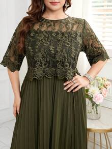 Reflora Mono ancho de pierna plisada con parches, bordados y malla elegante para mujer de talla grande, para verano - Verde - Ver 3