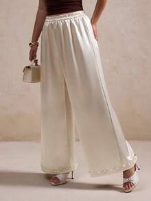 Elegantrix Calça pantalona de cetim com detalhes em pérola, ideal para encontros casuais, festas e para o dia a dia, perfeita para a primavera/verão. - Damasco - Ver 4