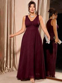 SHEIN LUNE Plus Size Women V-Neck Sleeveless Solid Color Elegant Dress - Burgundy - View 5
