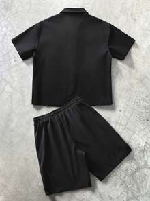 Manfinity Roghcode Men's Geometric Print Short Sleeve Shirt And Shorts Casual Set - Black - View 2
