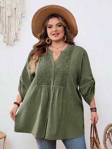 SHEIN CURVE+ Curve 尺码 US22 音乐节、海滨度假、波西米亚风休闲纯色蕾丝拼接前扣宽松衬衫 - 軍綠色 - 查看 5