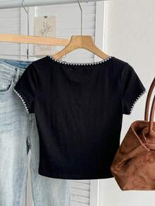 SHEIN EZwear 女款 95% 棉黑色休閒極簡貝殼刺繡圓領修身 T 恤，適合夏季，夏季上衣 - 黑色 - 查看 2