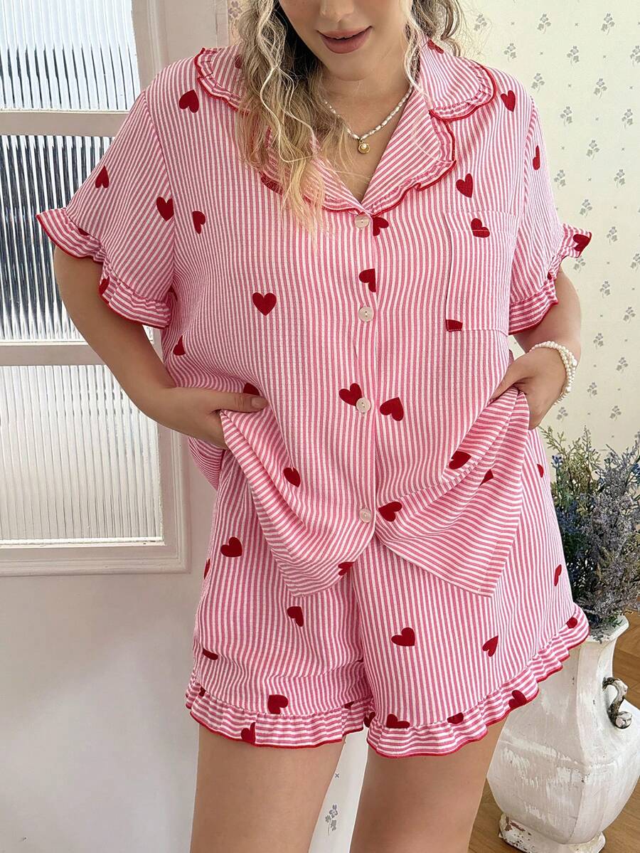 CottageSlumber Conjunto de pijama de cárdigan con cuello de volantes con estampado de corazones rosa y pantalones cortos de talla grande - Rosa - Ver 1