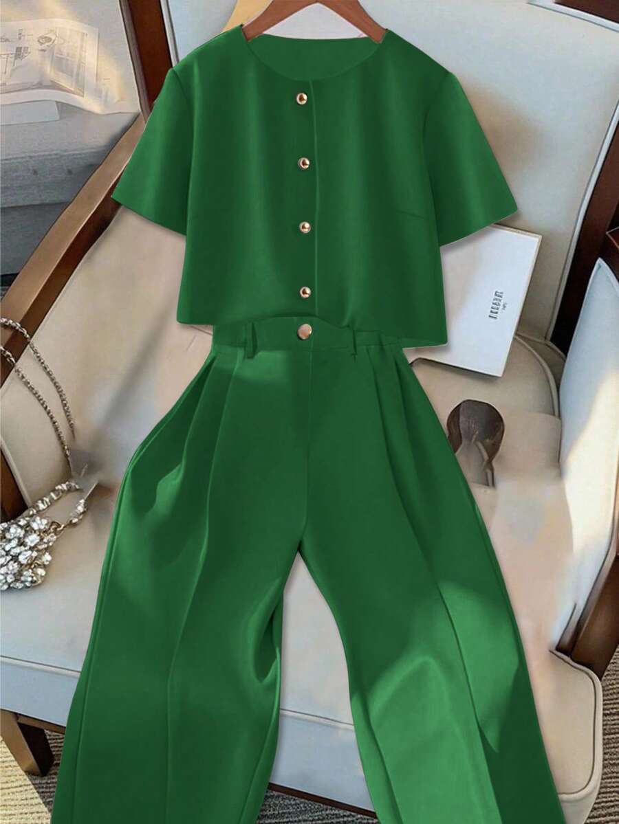 GlowEve CURVE Plus Size Women's Solid Color Short Sleeve Single-Breasted Shirt And Pants Casual 2-Piece Set - Green - View 1