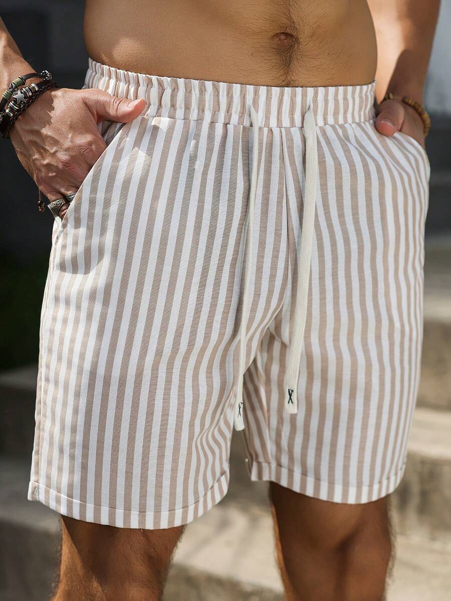 VENTUSAIL Quần short nam dáng casual kẻ sọc dọc tối giản - Màu Khaki - Xem 1
