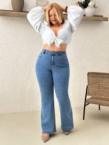 SHEIN جينز ذو خصر عالي من القطن بنسبة 98% مع غسيل ثلجي ذو قصة واسعة للمقاسات الكبيرة - أزرق متوسط - مشاهدة 3