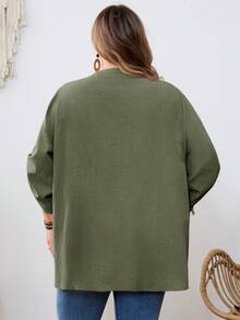 SHEIN CURVE+ Curve 尺码 US22 音乐节、海滨度假、波西米亚风休闲纯色蕾丝拼接前扣宽松衬衫 - 軍綠色 - 查看 2