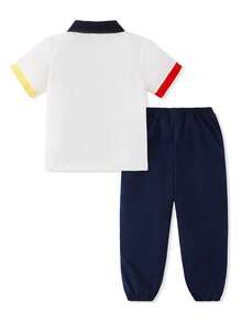 2件組男童休閒 Polo 衫與長褲套裝，Logo 刺繡對比袖口，夏季穿搭，優雅返校、職業日、度假服飾 - 白色 - 查看 2