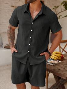 Manfinity RSRT Conjunto de camisa de manga corta con botones delanteros y pantalones cortos con bolsillos de unicolor para hombres de talla grande, para vacaciones y ocasiones formales - Negro - Ver 4