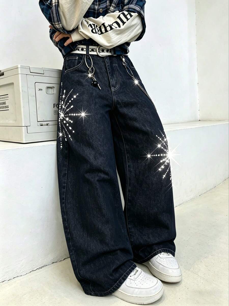 Manfinity EMRG Quần jeans ống rộng phong cách Gothic nam, kiểu dáng rách rưới, đính đá lấp lánh. - Rửa tối - Xem 1