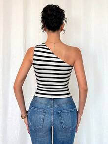 Blusa negra sexy de mujer con un hombro, sin mangas y con pliegues de metal - Blanco y Negro - Ver 2